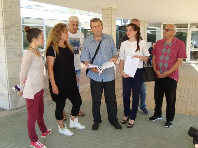 Над 2000 се обявиха против строежи в димитровградски парк