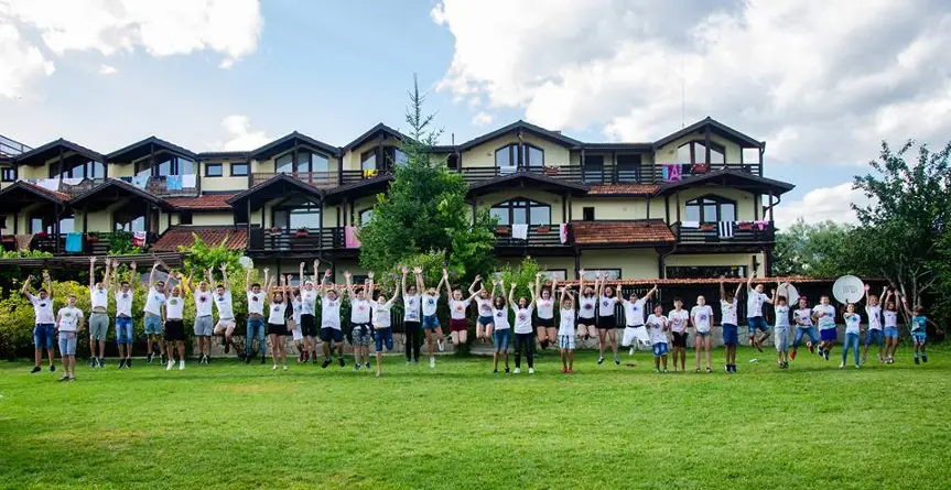 Истории за истинските герои : Децата, победили рака