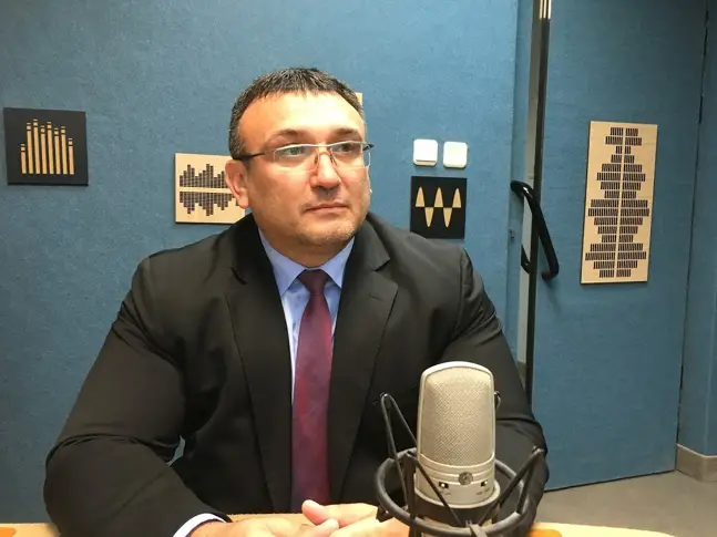 Маринов: Трябва да се регламентира ясно движението на каруци