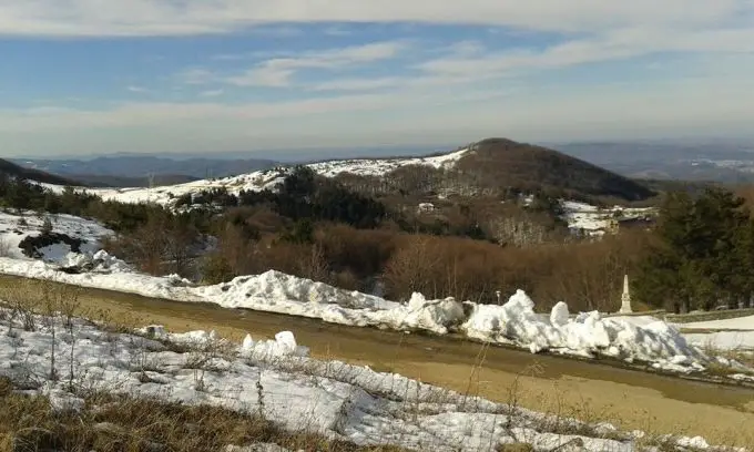 Затварят през зимата панорамния път Шипка-Бузлуджа