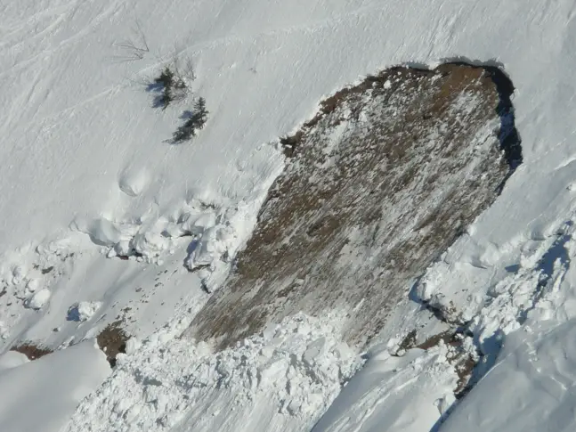 Лавина уби двама сноубордисти под връх Тодорка 