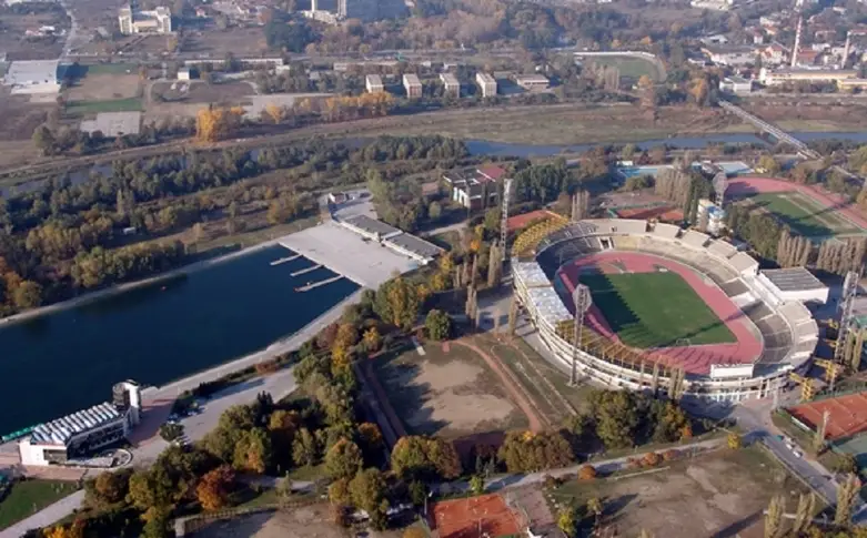 Общината обмисля стадион ПЛОВДИВ да стане само футболен