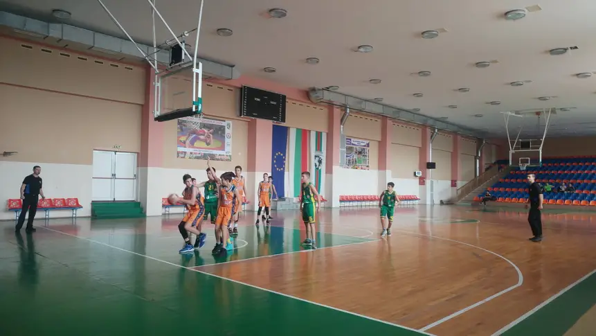 Пет отбора участват в турнира от Балканската младежка баскетболна лига в Сливен