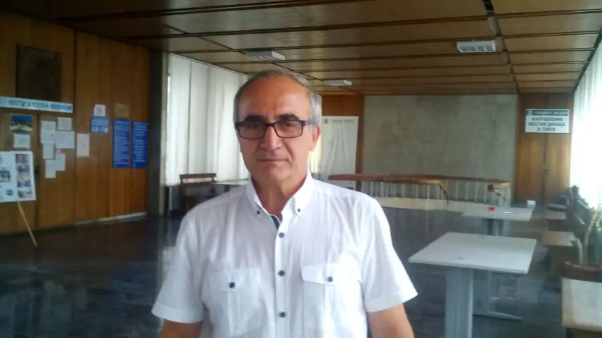 Любомир Георгиев, директор на езиковата гимназия е номинацията на БСП за кметските избори ...