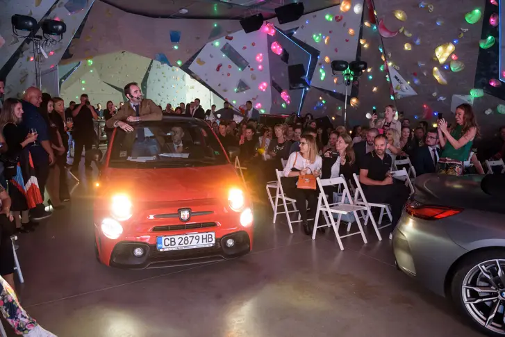 Спортните серийни автомобили на 2019 взеха награди от Дарик