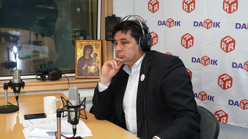 Адв. Велислав Величков