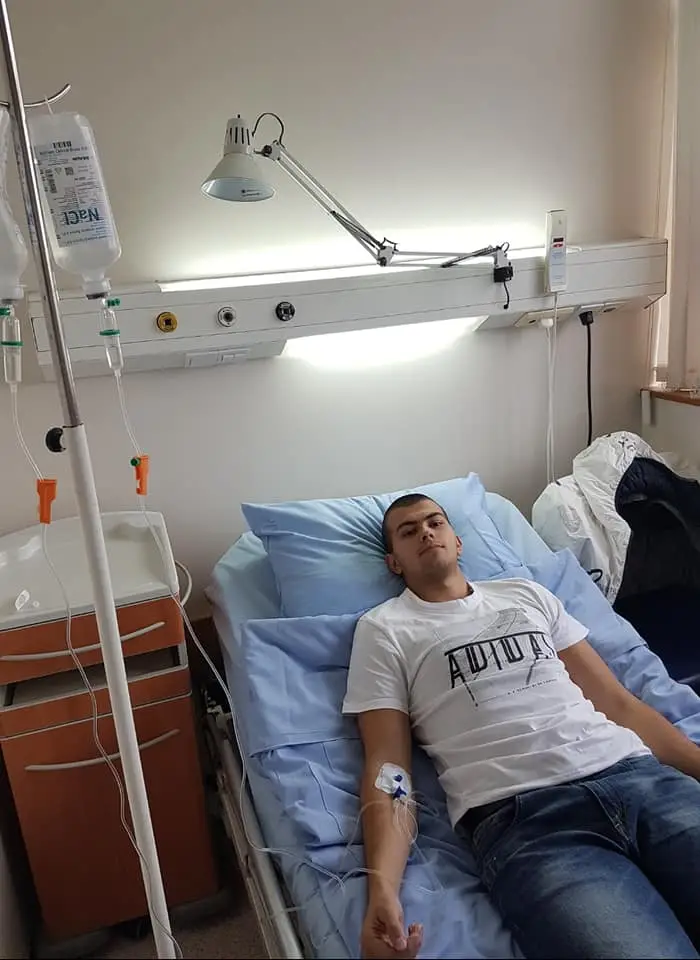 17-годишният писател Иво Христов се нуждае от помощта ни