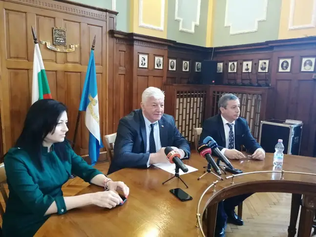 Заради COVID-19: Дезинфекция на автобусите, гарите и автогарите в Пловдив