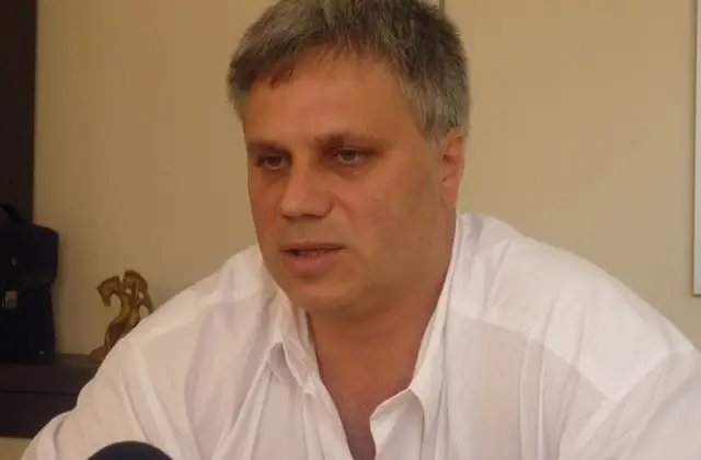 Д-р Петров: За кратък срок събрахме парите за дезинфекционните апарати в Сливен