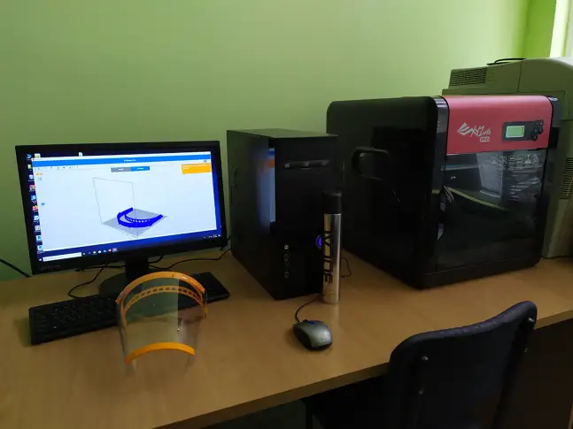 Сливенска професионална гимназия по строителство и геодезия включва 3D технологиите в битк...