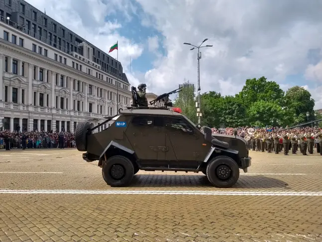 Българската армия ще отбележи празника си 6 май без военен парад 
