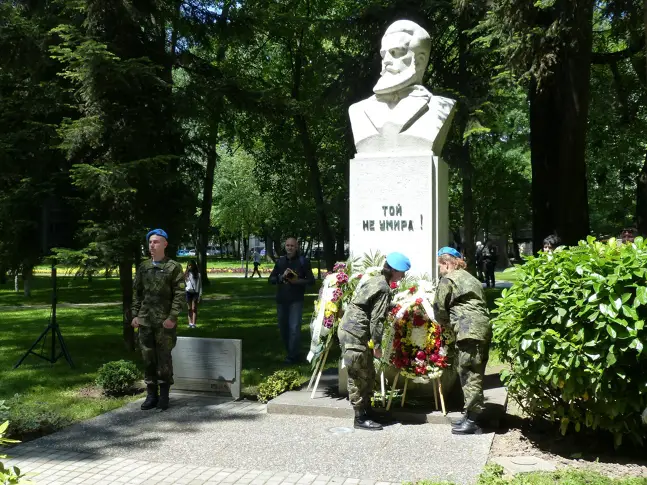 Пловдив почете Деня на Ботев и на загиналите за свободата и независимостта на България
