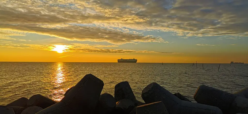 Колко струва морето в база на Министерския съвет?