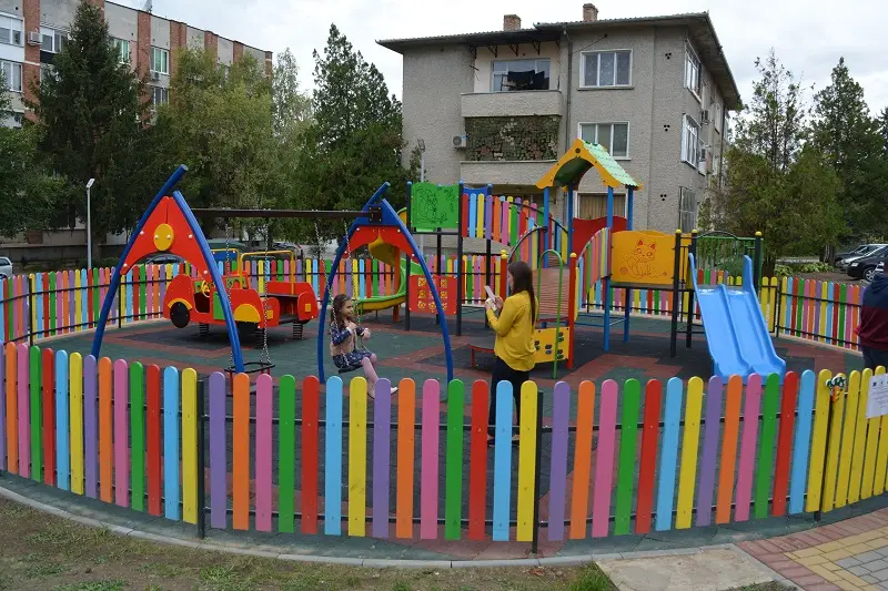 Павликени с две нови площадки – спортна и детска