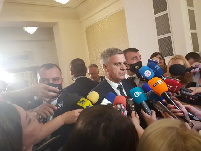 Стефан Янев: Силно се надявам да бъде сформиран работещ кабинет в обозрим срок