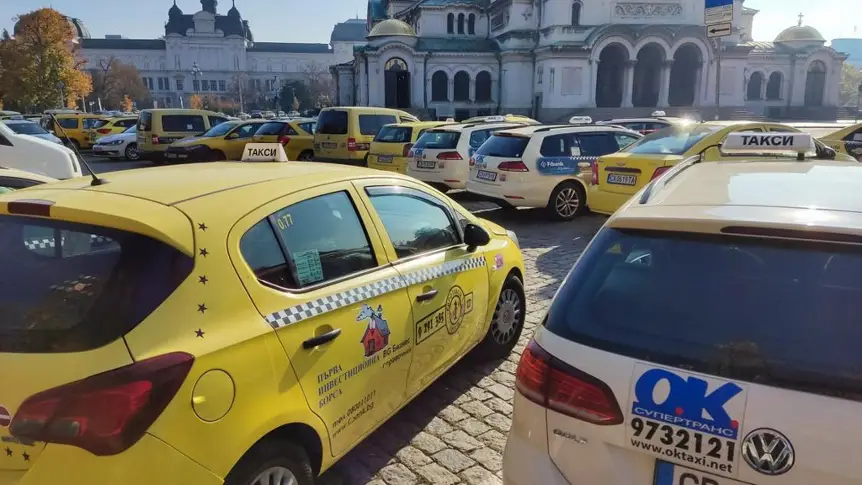 Превозвачи искат поскъпване на таксиметровата услуга в Благоевград