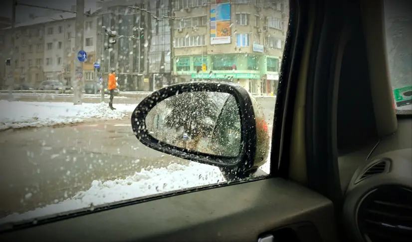 Невиждан от години сняг затрупа Бургаско, но всичко е точно 