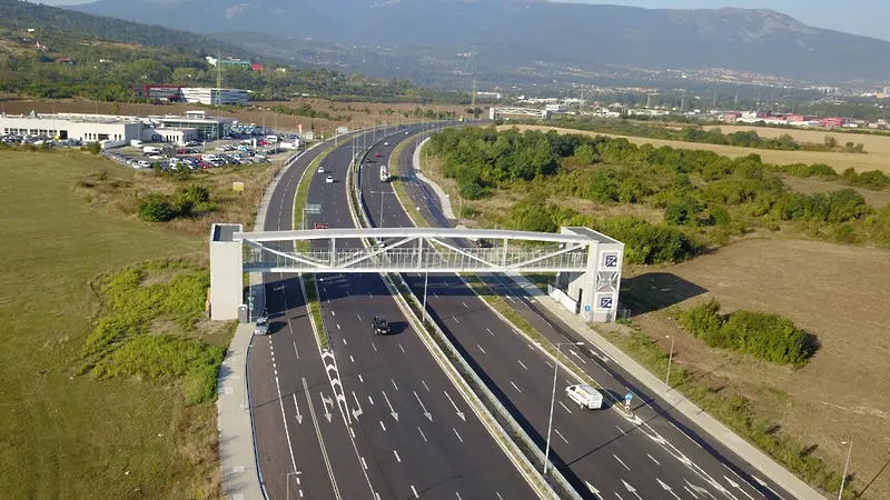 18 предложения за ремонт на пътища в Бургаско, някои от тях основни