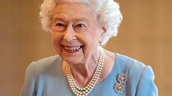 Кралица Елизабет с тържество по случай 70-ата годишнината на трона (снимки)