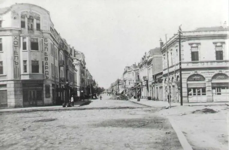 Бургас след Освобождението: 2562 души, 10 ракиджийници, 300 магазина и 14 хотела