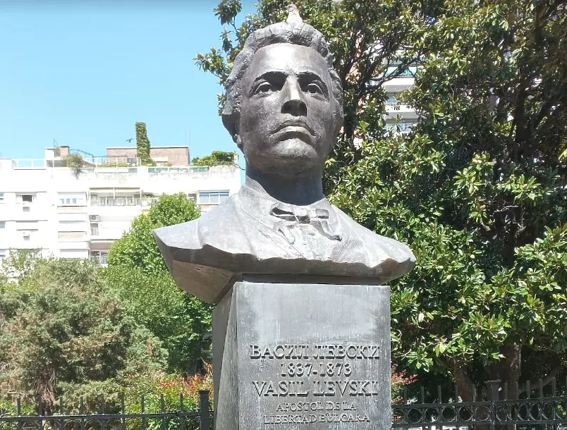 Възстановиха бюст-паметника на Васил Левски в Буенос Айрес