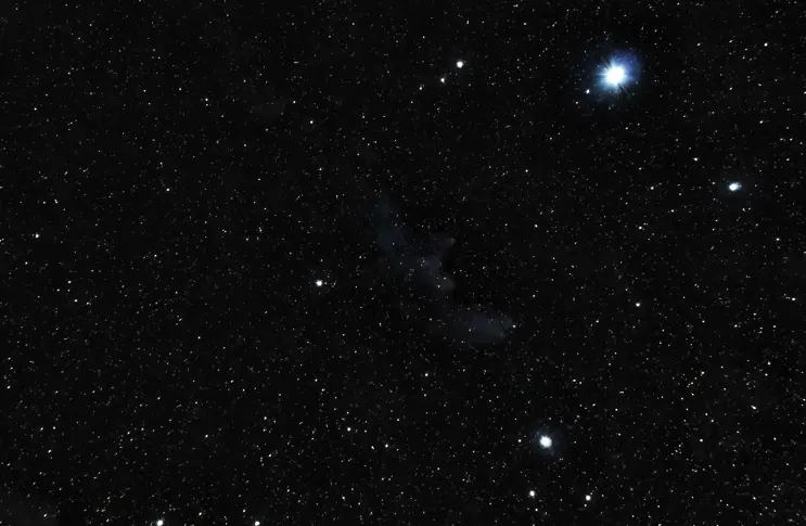 Астероид с три луни откриха астрономи (видео)