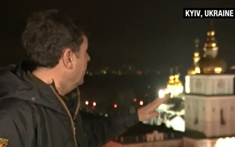Експлозии в Киев по време на включване на CNN на живо (видео)