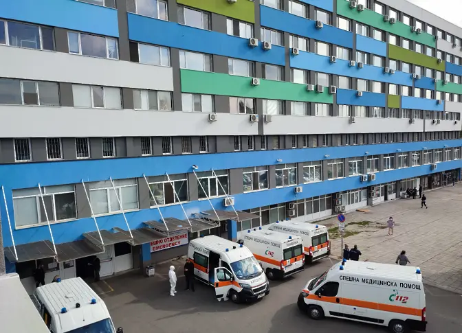 УМБАЛ - Бургас предлага работа на украински медици