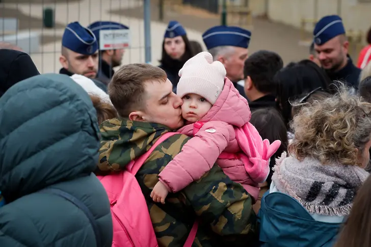 УНИЦЕФ: На всяка секунда едно дете става бежанец в Украйна (снимки)