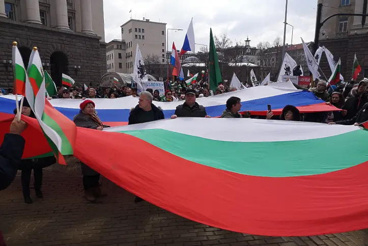 „Възраждане“ протестират, не искат чужди военни бази