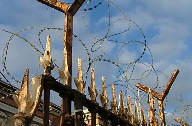 Три години и половина получи лишен от свобода за търговия с влияние в затвор