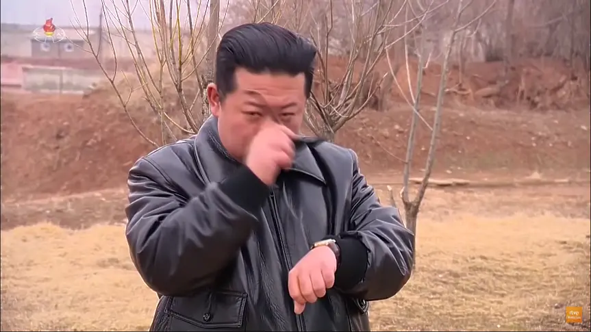 Ким Чен Ун с драматично видео, в което разпорежда изстрелването на ракета (видео)