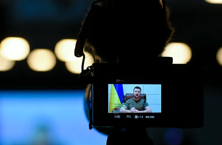 Зеленски пред руски журналисти: Това не е просто война. Всичко е много по-лошо