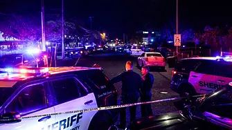 Шест жертви и девет ранени при стрелба в Калифорния