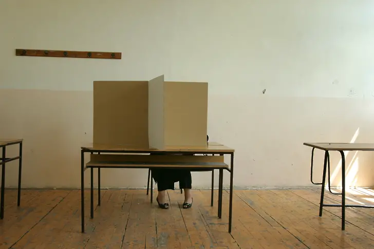 Сърбия гласува днес