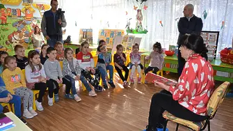 Маратон на четенето във видински детски градини с участието на зам.-кмета Б.Борисова