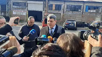 15 милиона къса нелегални цигари задържа ГДБОП в Пловдив, част от тях намерени в тирове на магистралата (СНИМКИ)