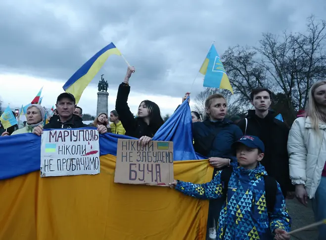 В София се проведе поредно шествие в подкрепа на Украйна (снимки)