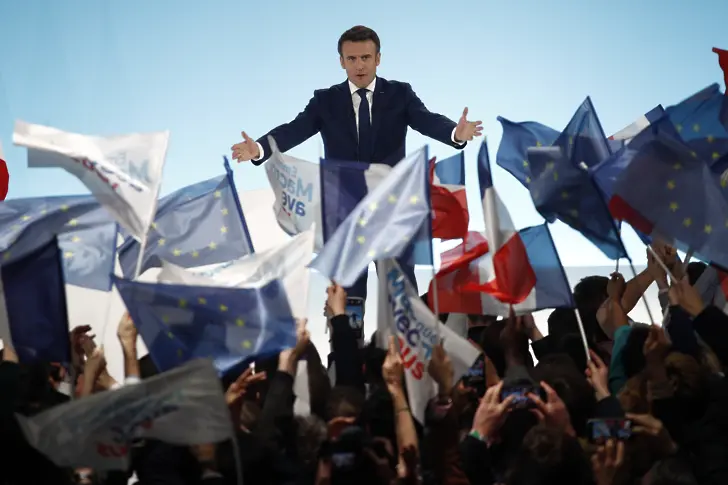 Изборите във Франция: Макрон и Льо Пен отиват на балотаж (видео)