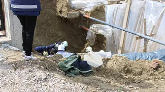 Мъж загина, затрупан в изкоп в Благоевград