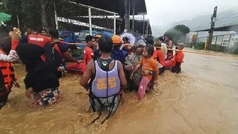 Мощна тропическа буря „Меги” вилня над Филипините (видео)