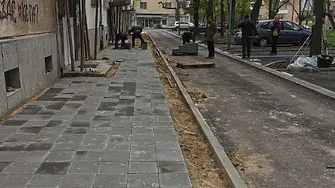 Нови тротоари в центъра на Пловдив