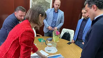 Народният представител Деница Симеонова и министър Даниел Лорер - на среща с предприемачи от Враца