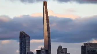 Най-тънкият небостъргач в света е готов за първите си жители (видео)