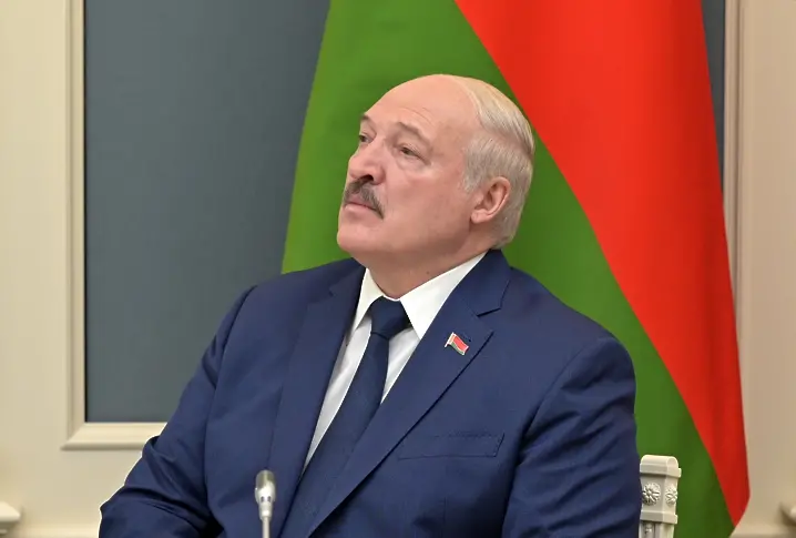 Лукашенко пристигна в Русия за среща с Путин по Украйна