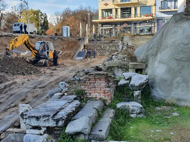 Откриват реставрирания древен площад на Филипопол „Форум Север“