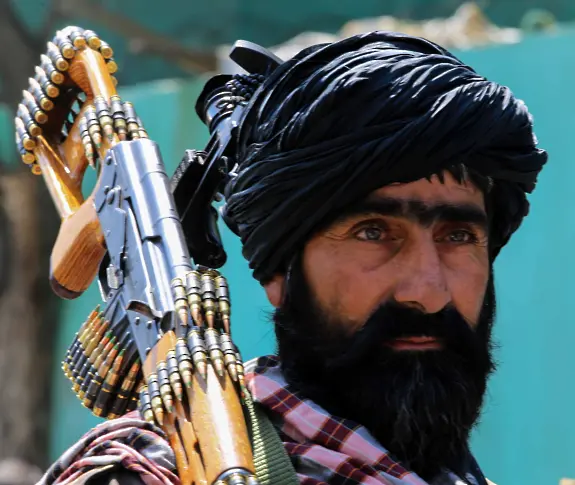 Пакистан нанесе въздушни удари срещу Афганистан