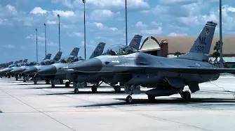 САЩ отлагат доставките на F-16 за България 
