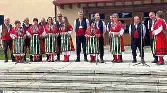 Самодейци и певицата Радостина Паньова радват Белица с концерт на Великден