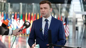 РС Македония не може да включи българите в Конституцията преди началото на преговорите с ЕС